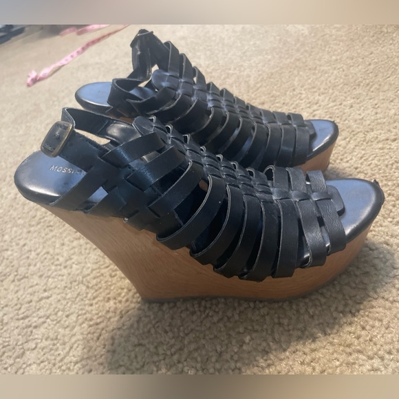 Mossimo Brand Black Wedges - Picture 1 of 4